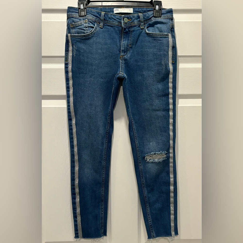 Zara Z1975 Womens Blue Denim  Mid Rise Distress Raw Hem Jeans Size 8